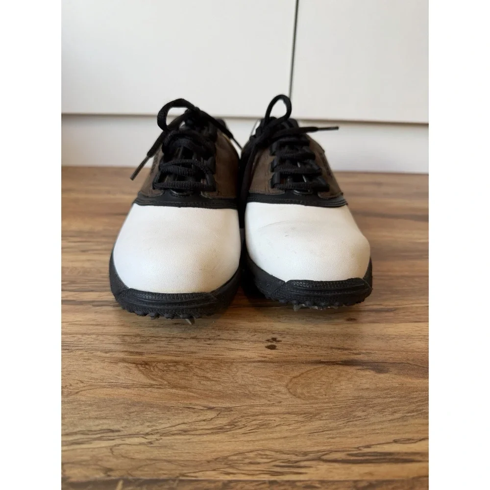 Footjoy Junior Golf Shoes Cleats Style 45020 Brown White FJ Size 4 M Waterproof